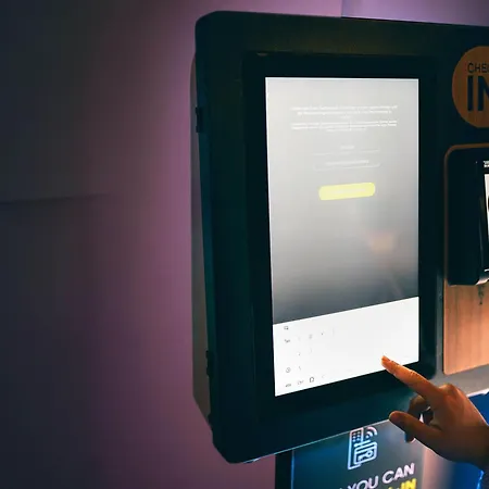 Bruchsal-karlsdorf 3*